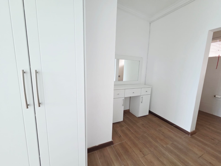 5 Bedroom Property for Sale in Bluff KwaZulu-Natal