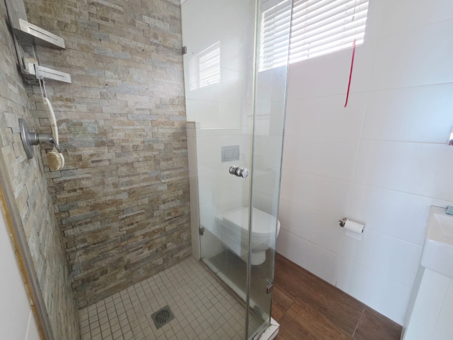 5 Bedroom Property for Sale in Bluff KwaZulu-Natal