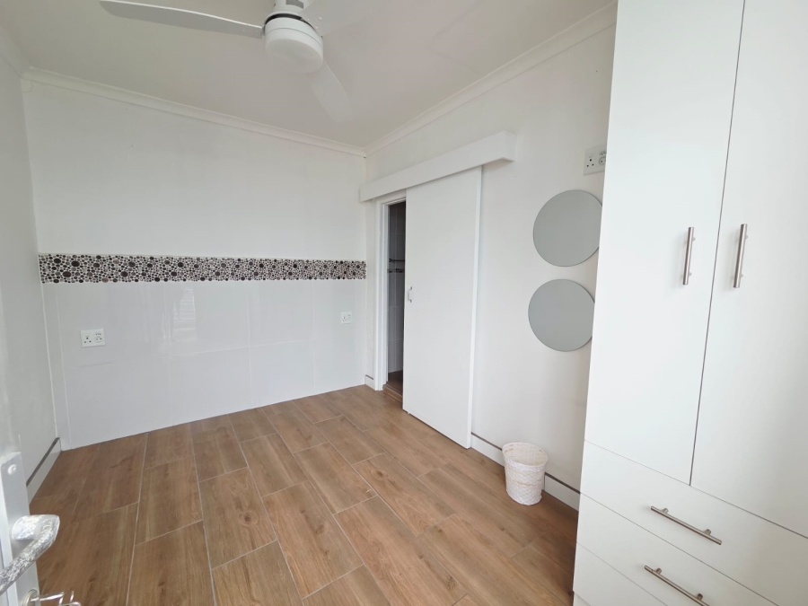 5 Bedroom Property for Sale in Bluff KwaZulu-Natal