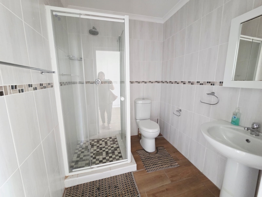 5 Bedroom Property for Sale in Bluff KwaZulu-Natal