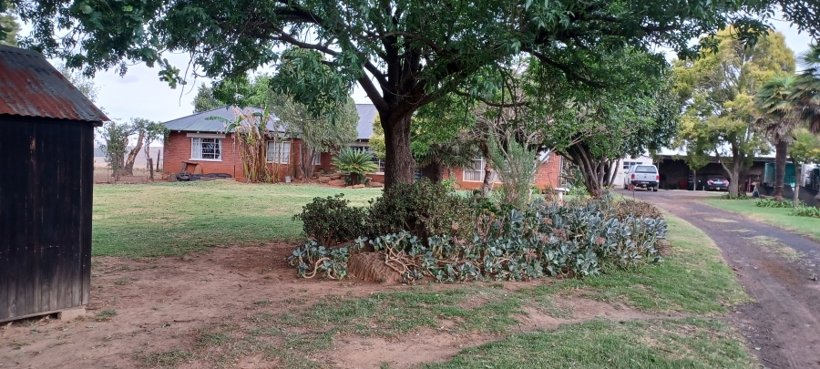 Commercial Property for Sale in Newcastle Rural KwaZulu-Natal