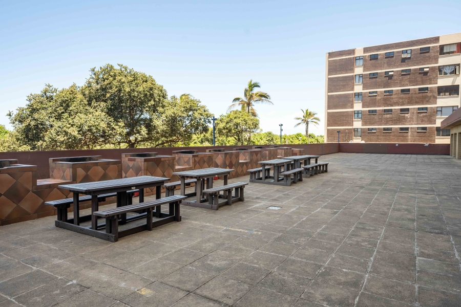 2 Bedroom Property for Sale in Amanzimtoti KwaZulu-Natal