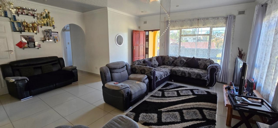 5 Bedroom Property for Sale in Stanger KwaZulu-Natal