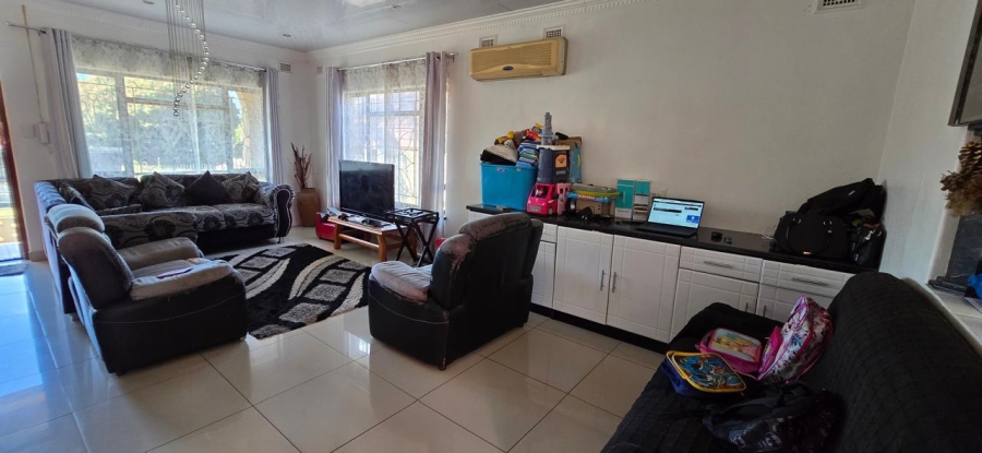 5 Bedroom Property for Sale in Stanger KwaZulu-Natal