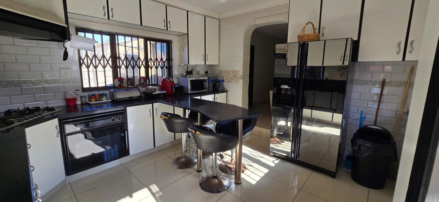5 Bedroom Property for Sale in Stanger KwaZulu-Natal