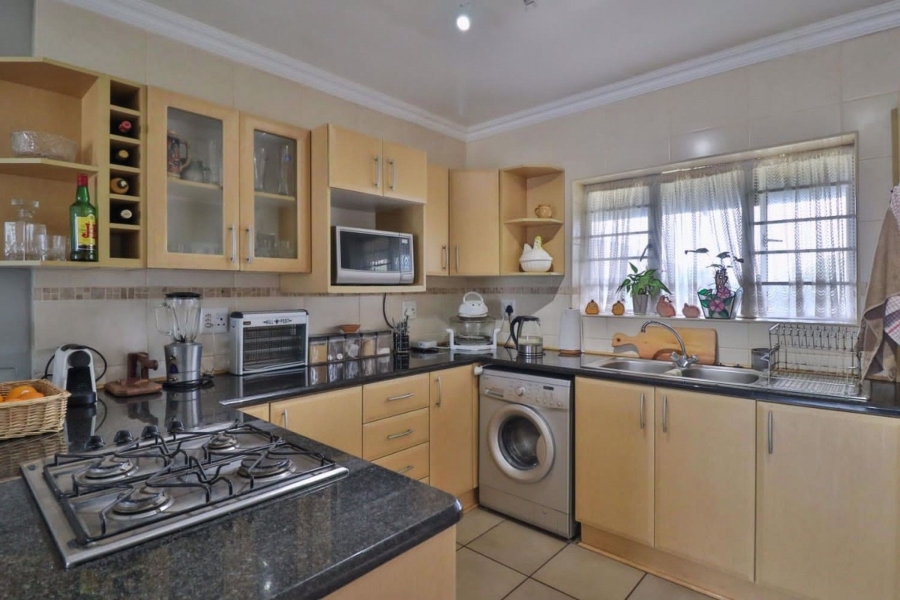1 Bedroom Property for Sale in Amanzimtoti KwaZulu-Natal