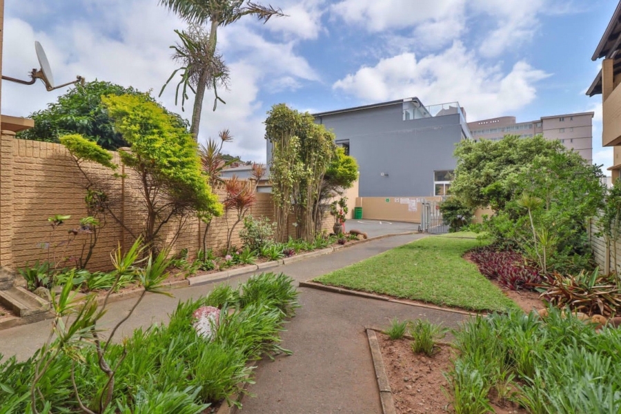 1 Bedroom Property for Sale in Amanzimtoti KwaZulu-Natal