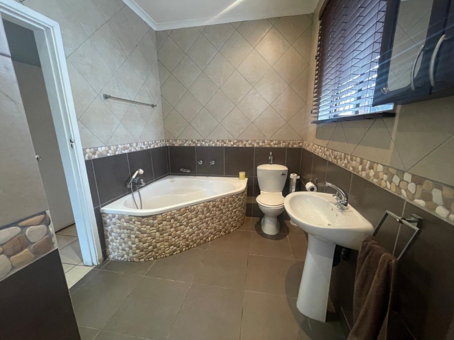 3 Bedroom Property for Sale in La Lucia KwaZulu-Natal