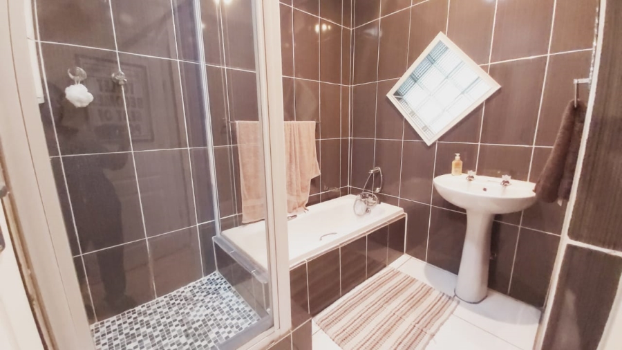 4 Bedroom Property for Sale in Bluff KwaZulu-Natal