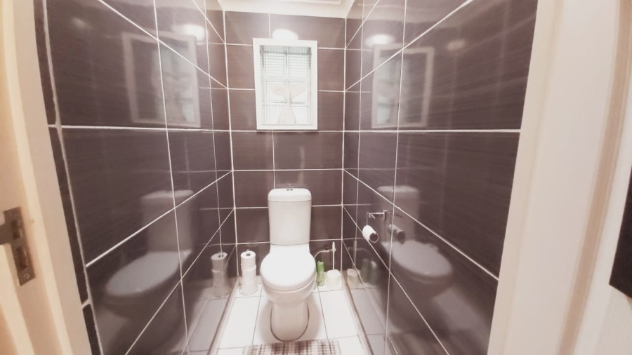 4 Bedroom Property for Sale in Bluff KwaZulu-Natal