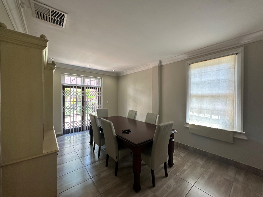 3 Bedroom Property for Sale in Essenwood KwaZulu-Natal