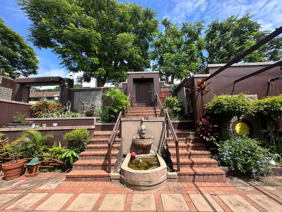 3 Bedroom Property for Sale in Essenwood KwaZulu-Natal