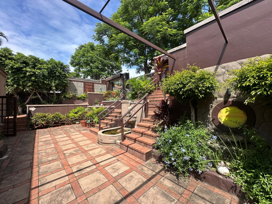 3 Bedroom Property for Sale in Essenwood KwaZulu-Natal