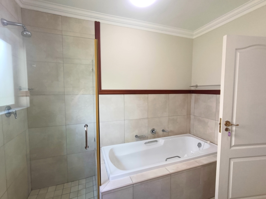 3 Bedroom Property for Sale in Meer En See KwaZulu-Natal