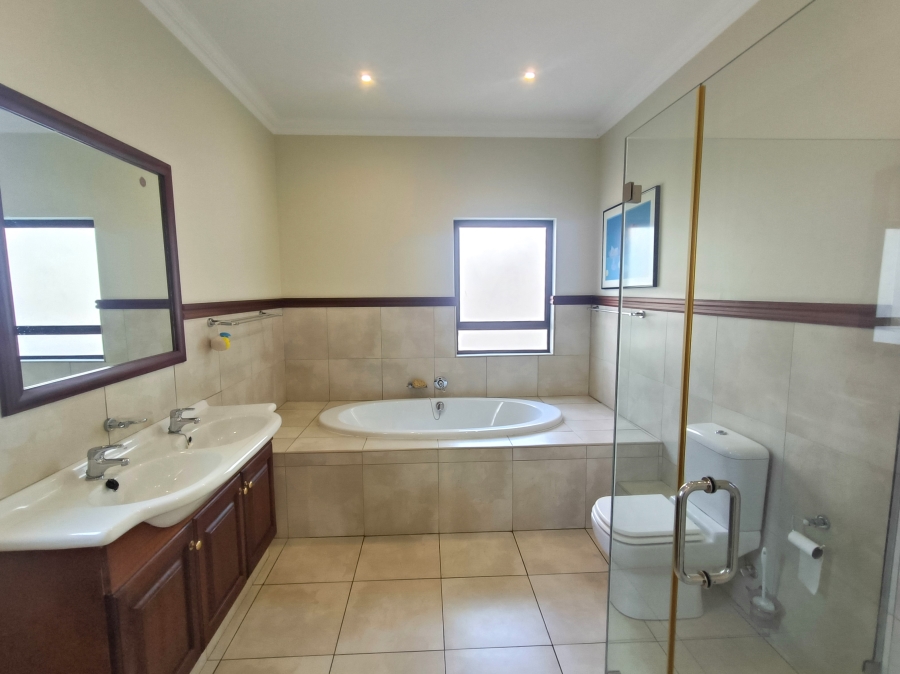 3 Bedroom Property for Sale in Meer En See KwaZulu-Natal