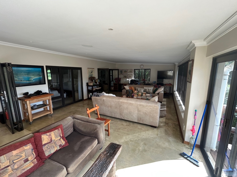 10 Bedroom Property for Sale in Mid-Illovo KwaZulu-Natal