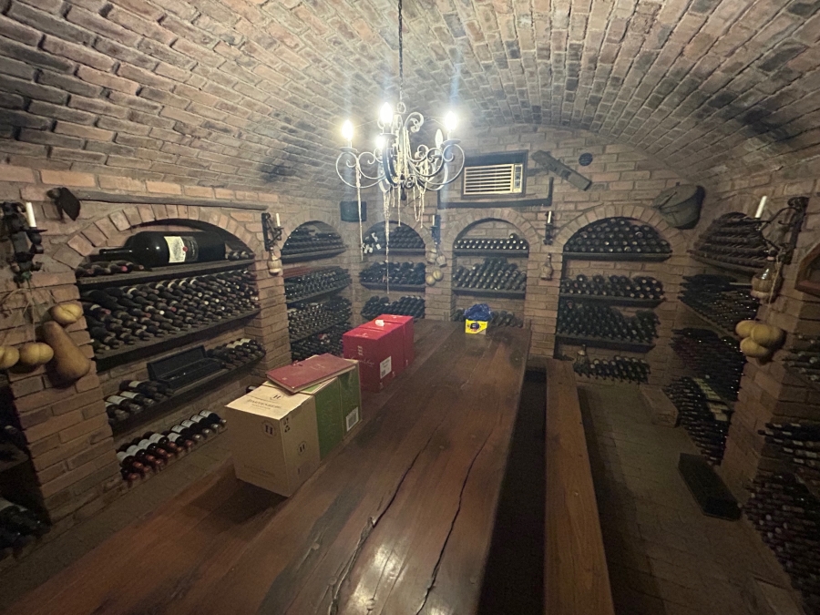 10 Bedroom Property for Sale in Mid-Illovo KwaZulu-Natal