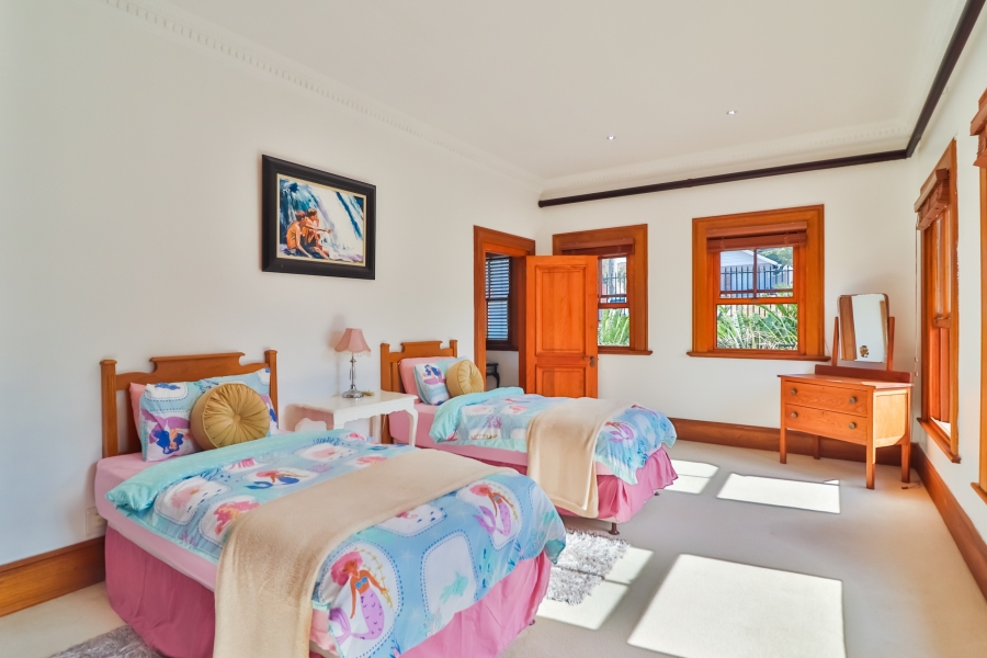 7 Bedroom Property for Sale in Athlone KwaZulu-Natal