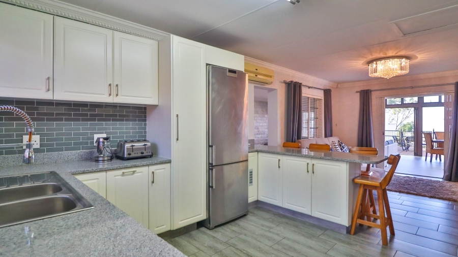 7 Bedroom Property for Sale in Athlone KwaZulu-Natal