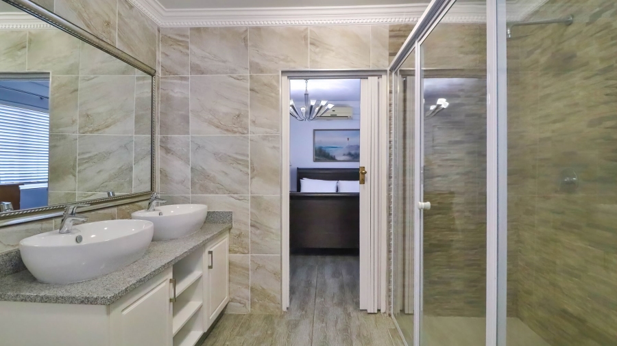 7 Bedroom Property for Sale in Athlone KwaZulu-Natal