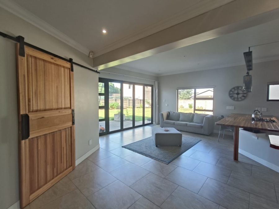 4 Bedroom Property for Sale in Meer En See KwaZulu-Natal