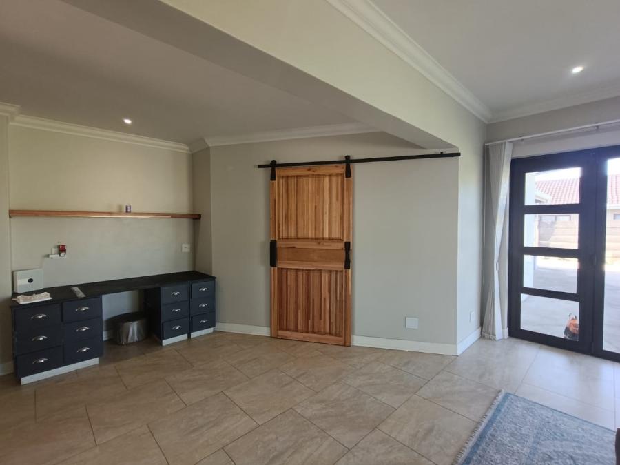 4 Bedroom Property for Sale in Meer En See KwaZulu-Natal