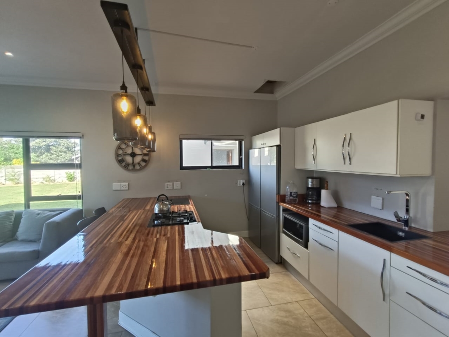 4 Bedroom Property for Sale in Meer En See KwaZulu-Natal