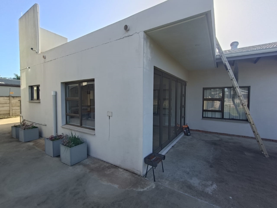 4 Bedroom Property for Sale in Meer En See KwaZulu-Natal