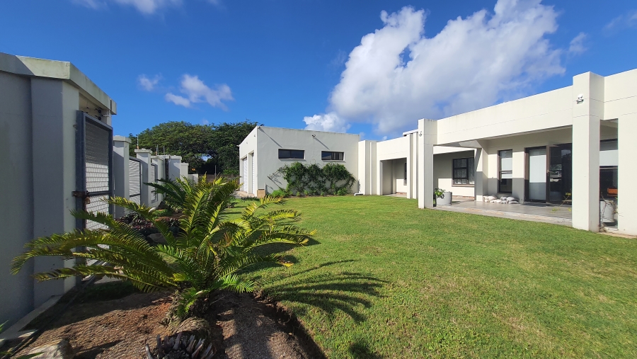 4 Bedroom Property for Sale in Meer En See KwaZulu-Natal