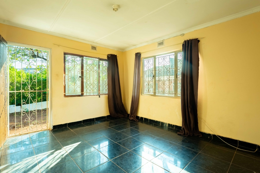 3 Bedroom Property for Sale in Lotus Park KwaZulu-Natal