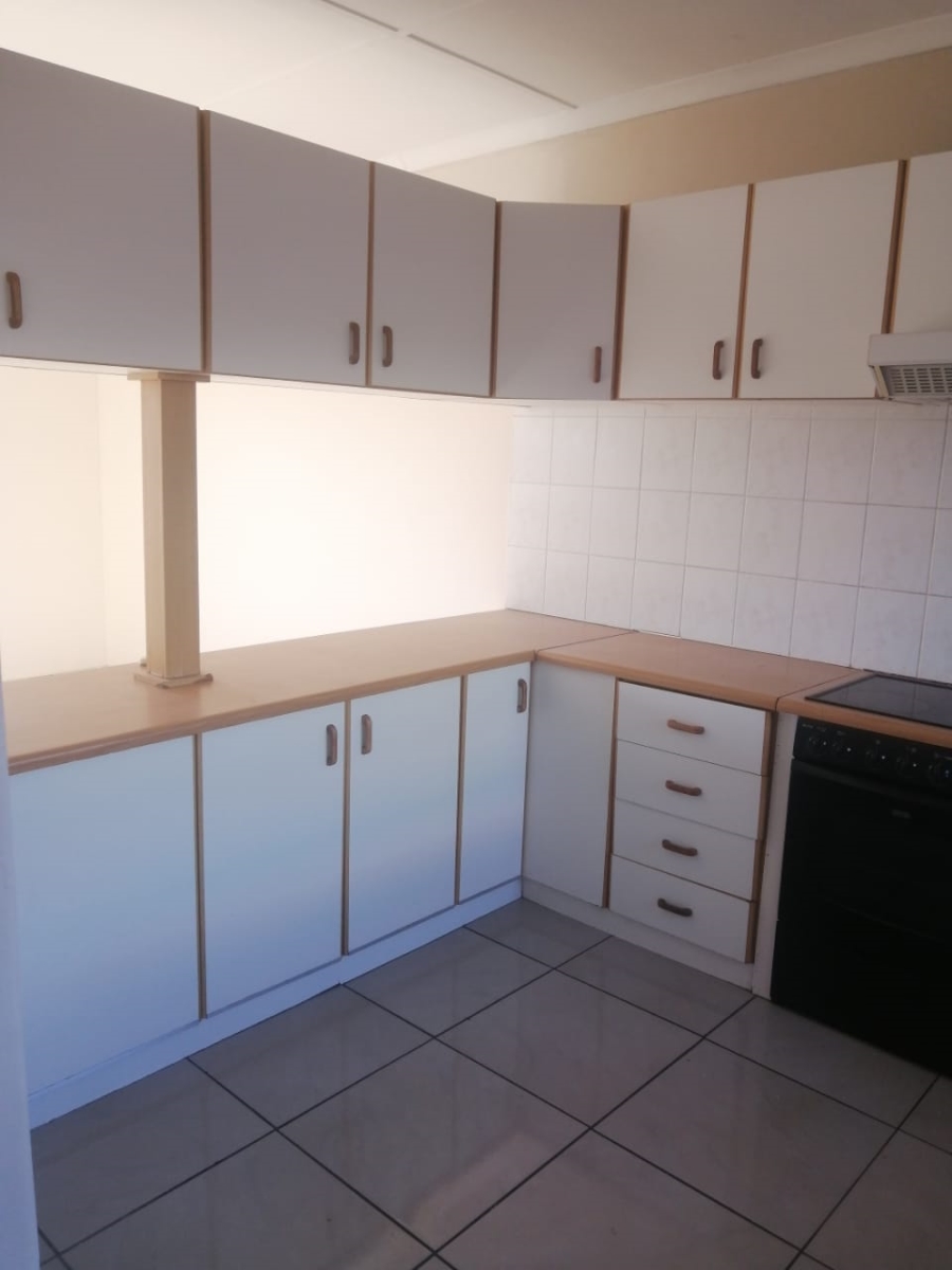 2 Bedroom Property for Sale in Amanzimtoti KwaZulu-Natal