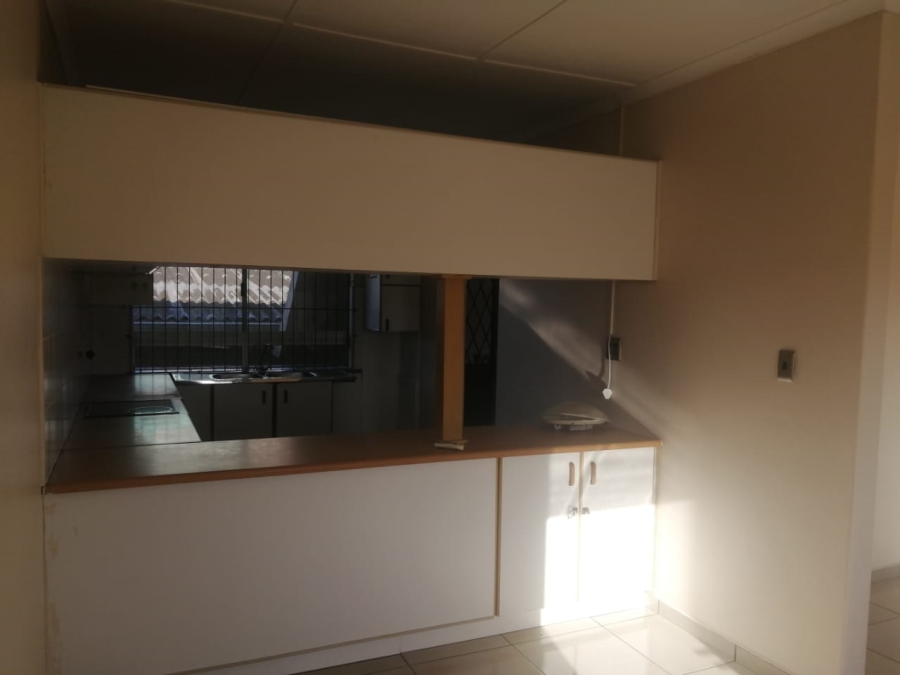 2 Bedroom Property for Sale in Amanzimtoti KwaZulu-Natal