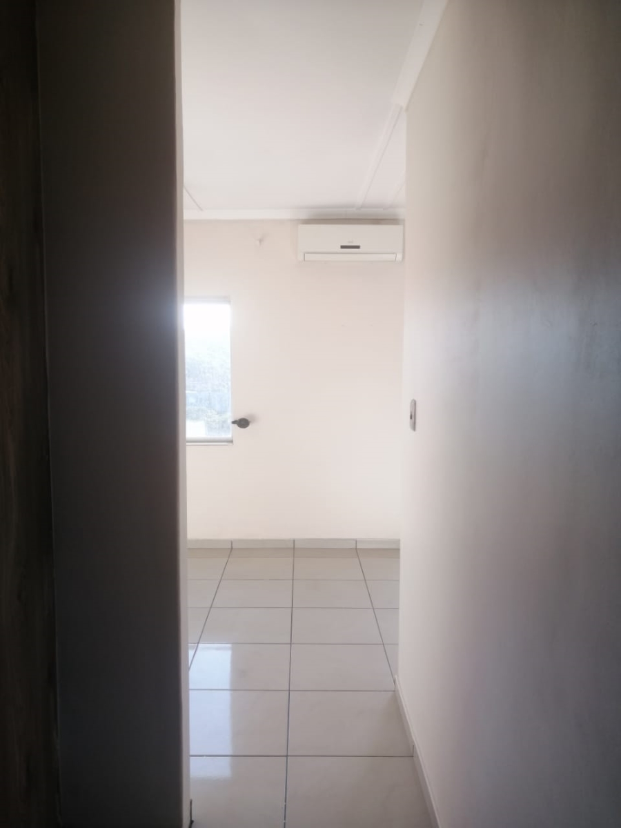2 Bedroom Property for Sale in Amanzimtoti KwaZulu-Natal