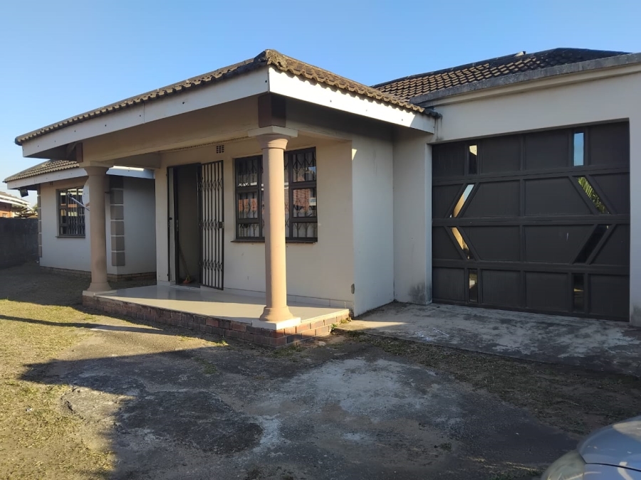 4 Bedroom Property for Sale in Esikhawini KwaZulu-Natal
