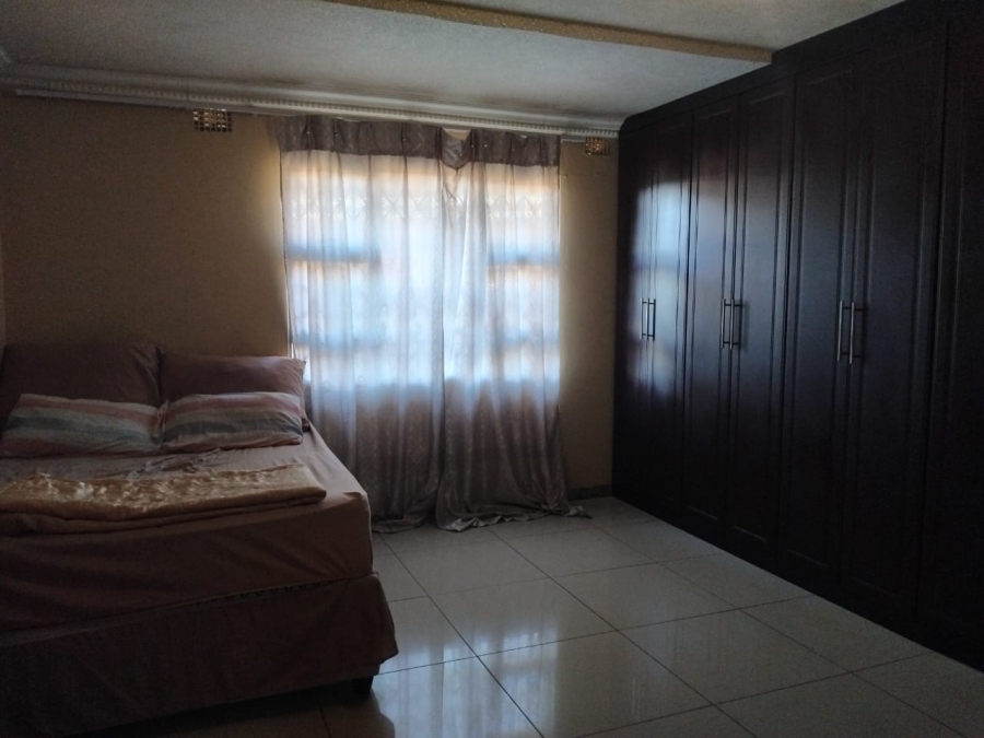 4 Bedroom Property for Sale in Esikhawini KwaZulu-Natal