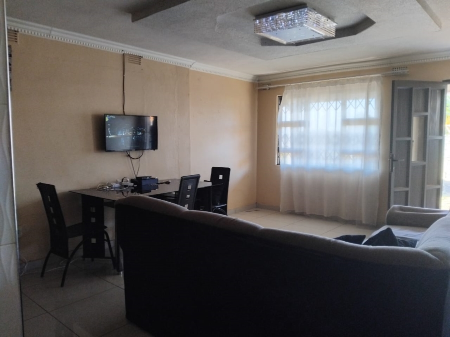 4 Bedroom Property for Sale in Esikhawini KwaZulu-Natal