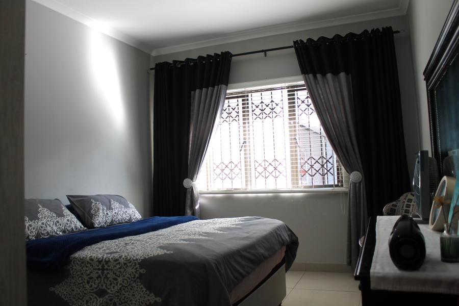 6 Bedroom Property for Sale in Doon Heights KwaZulu-Natal