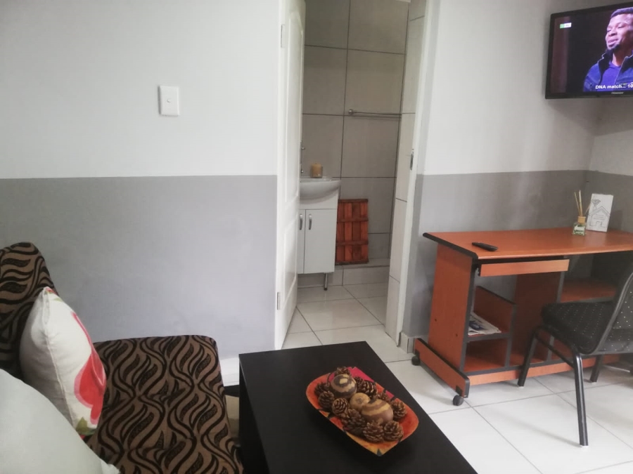 6 Bedroom Property for Sale in Doon Heights KwaZulu-Natal