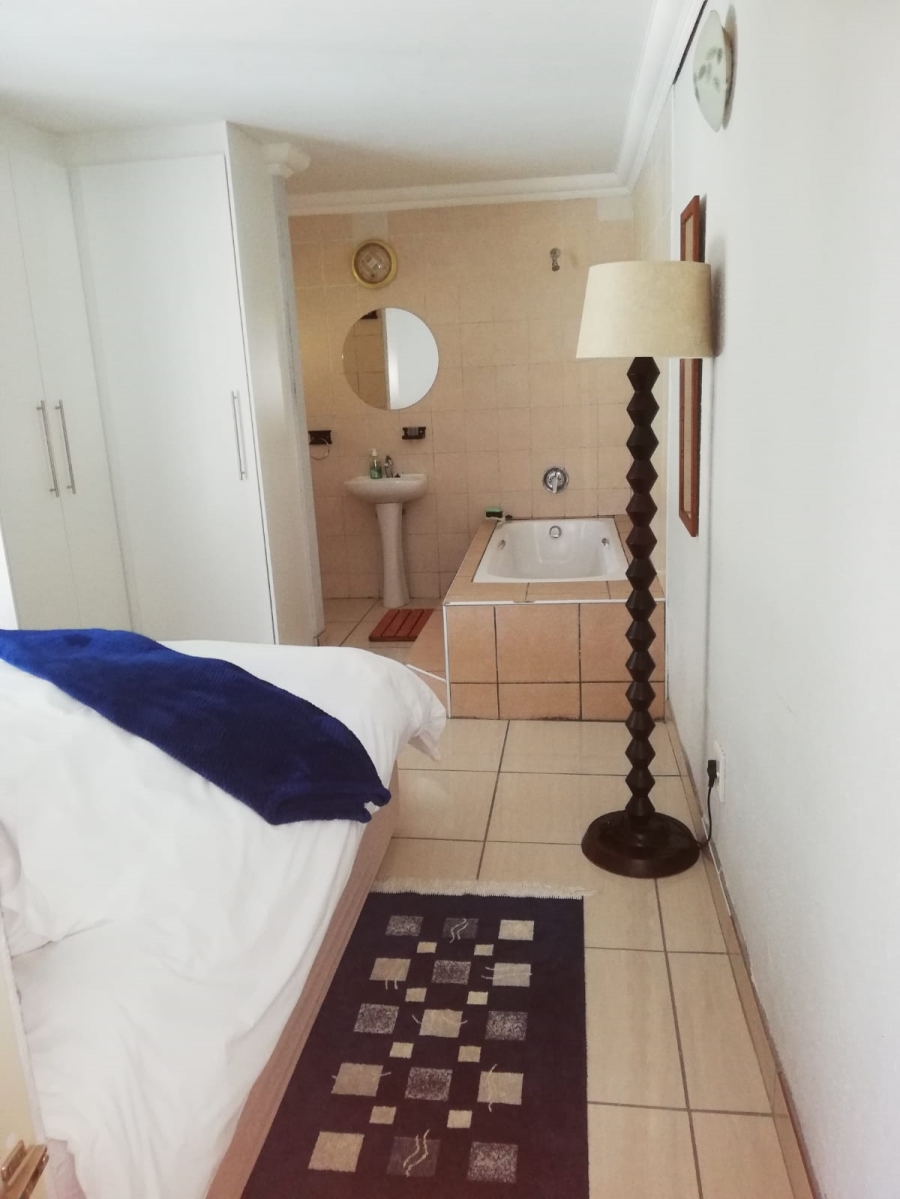 6 Bedroom Property for Sale in Doon Heights KwaZulu-Natal