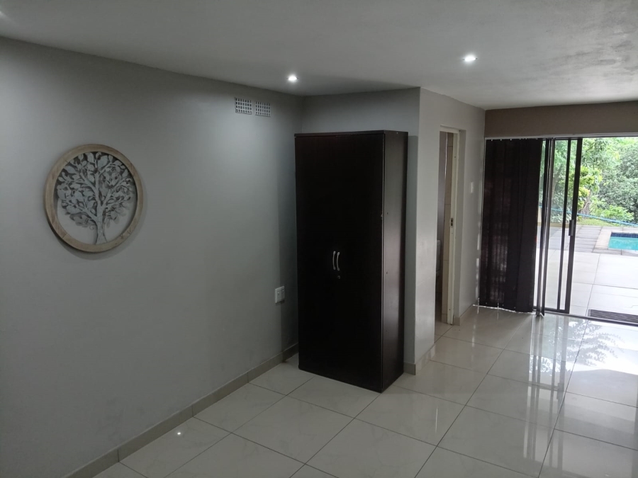 6 Bedroom Property for Sale in Doon Heights KwaZulu-Natal