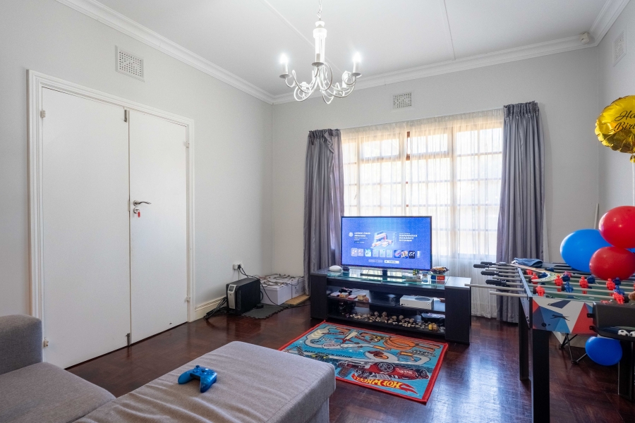 4 Bedroom Property for Sale in Umkomaas KwaZulu-Natal