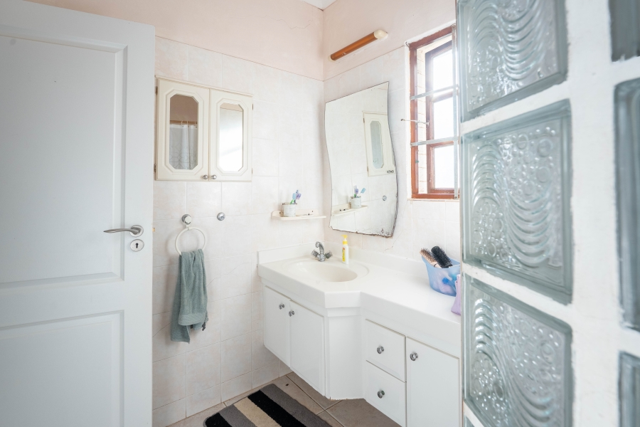 4 Bedroom Property for Sale in Umkomaas KwaZulu-Natal