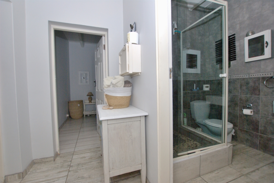 2 Bedroom Property for Sale in Umkomaas KwaZulu-Natal