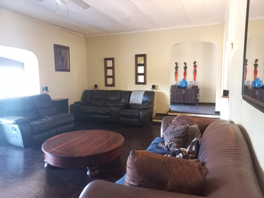4 Bedroom Property for Sale in Amanzimtoti KwaZulu-Natal
