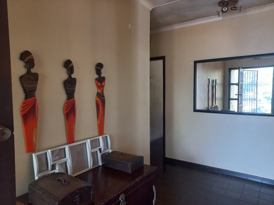 4 Bedroom Property for Sale in Amanzimtoti KwaZulu-Natal