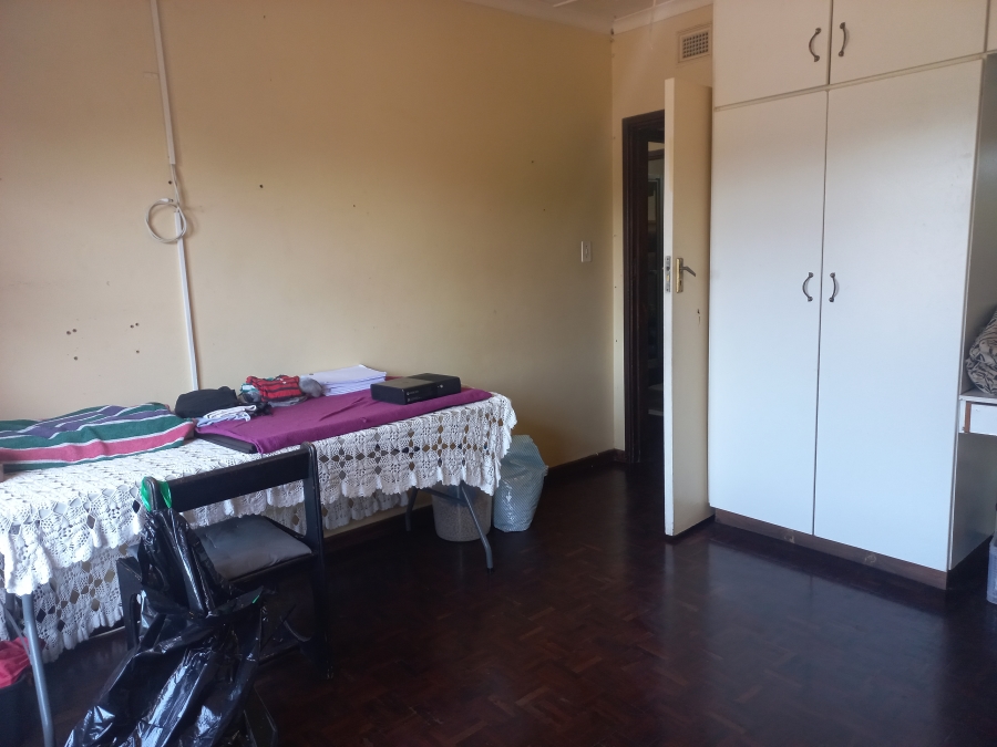 4 Bedroom Property for Sale in Amanzimtoti KwaZulu-Natal