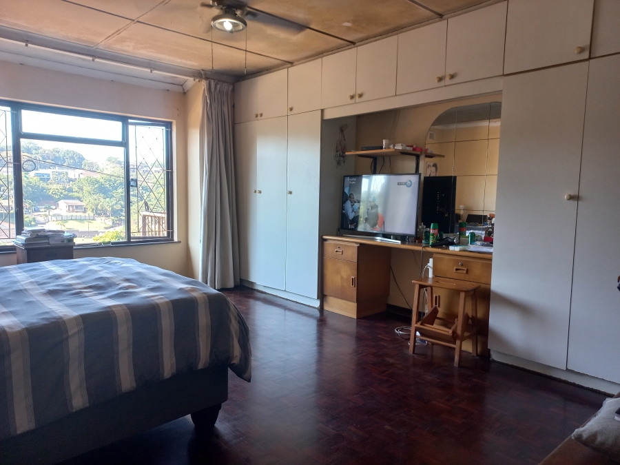 4 Bedroom Property for Sale in Amanzimtoti KwaZulu-Natal