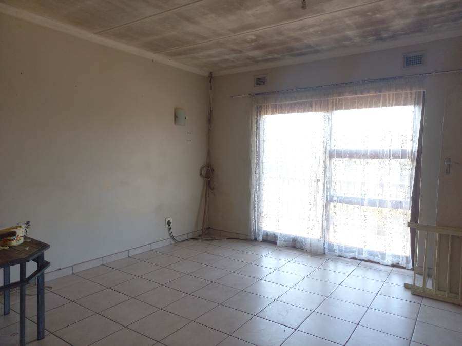 4 Bedroom Property for Sale in Amanzimtoti KwaZulu-Natal