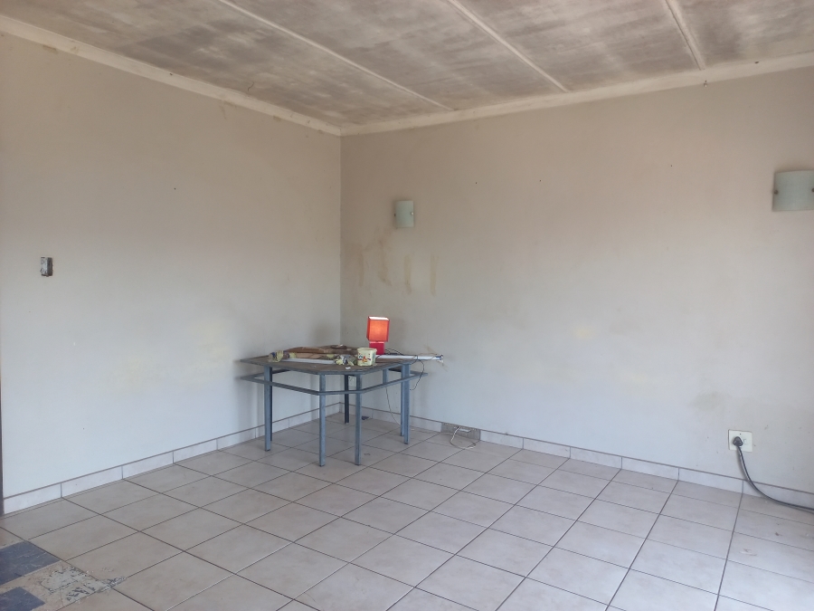 4 Bedroom Property for Sale in Amanzimtoti KwaZulu-Natal