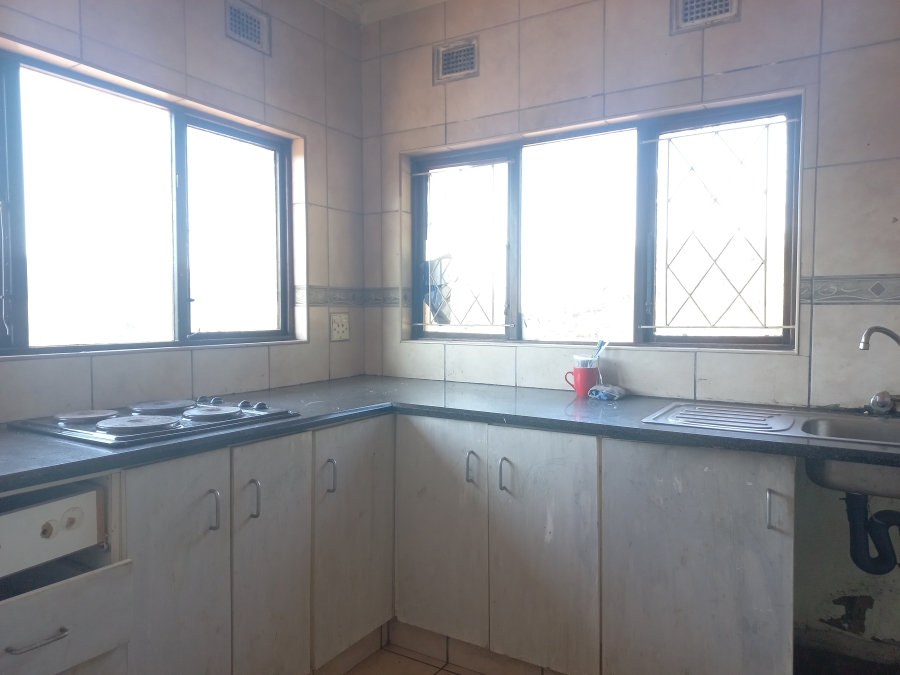 4 Bedroom Property for Sale in Amanzimtoti KwaZulu-Natal